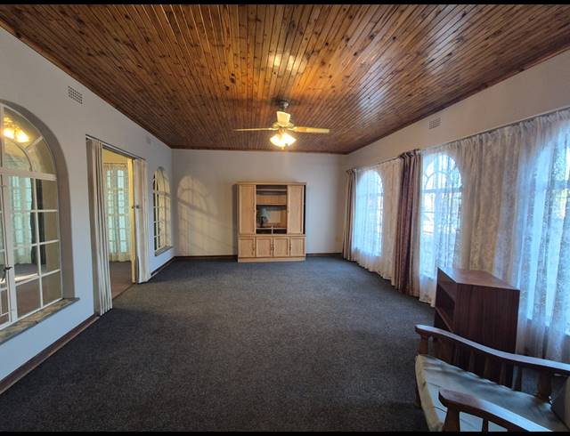 3 BEDROOM HOUSE FOR SALE IN STEELVIEW